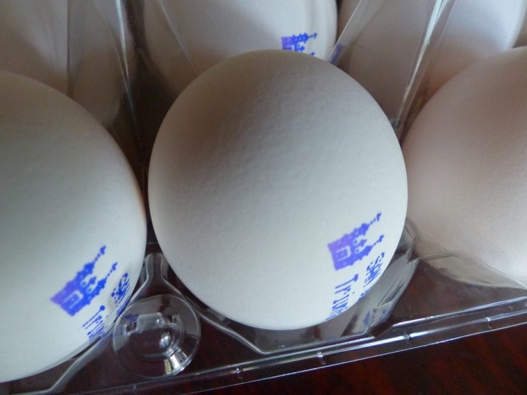 ¿Qué comprarías con 40 céntimos?: un huevo
