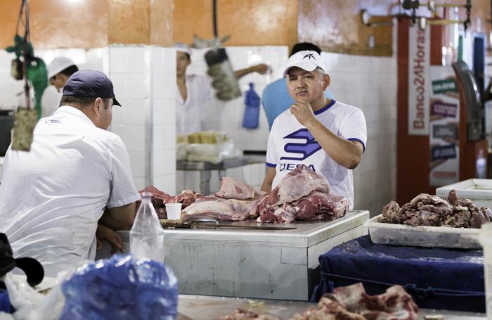 Roban 3,900 ton. de pollo, huevo y cerdo en Brasil en 2016