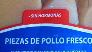 Campaña para desmitificar hormonas en el pollo en México