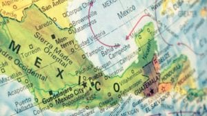 Avicultura mexicana afectada por EE UU y Brasil