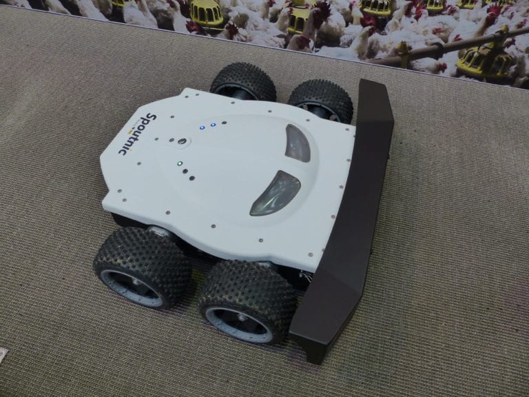 Hubbard prueba robot de Tibot: 30 % más monta y mejor fertilidad