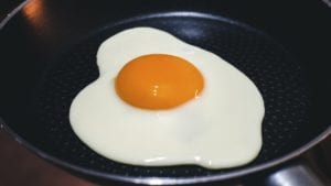 Brasileños aumentan 69% consumo de huevo en última década