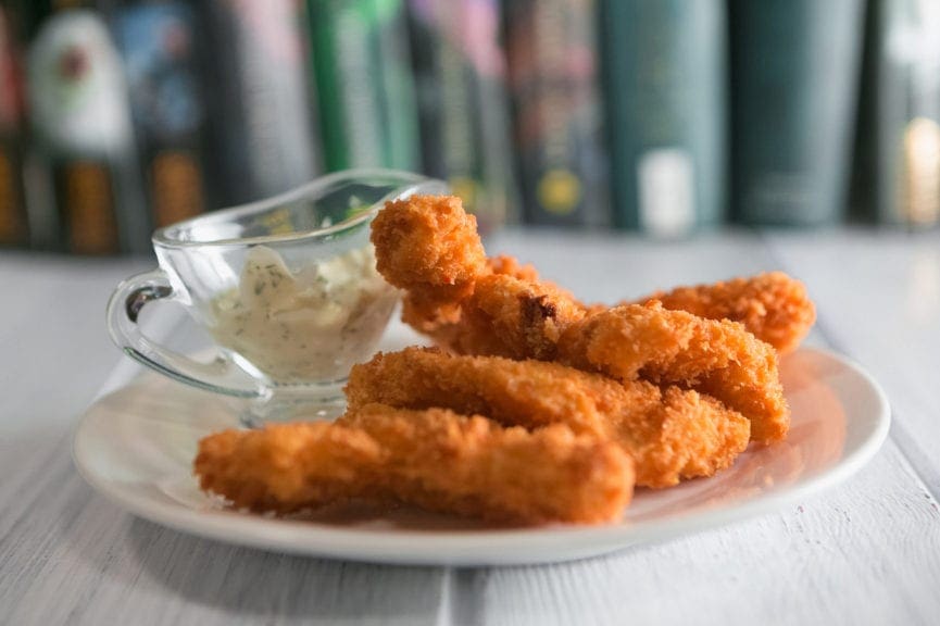 Nuggets de pollo ‘sintético’, primeros en venta pública